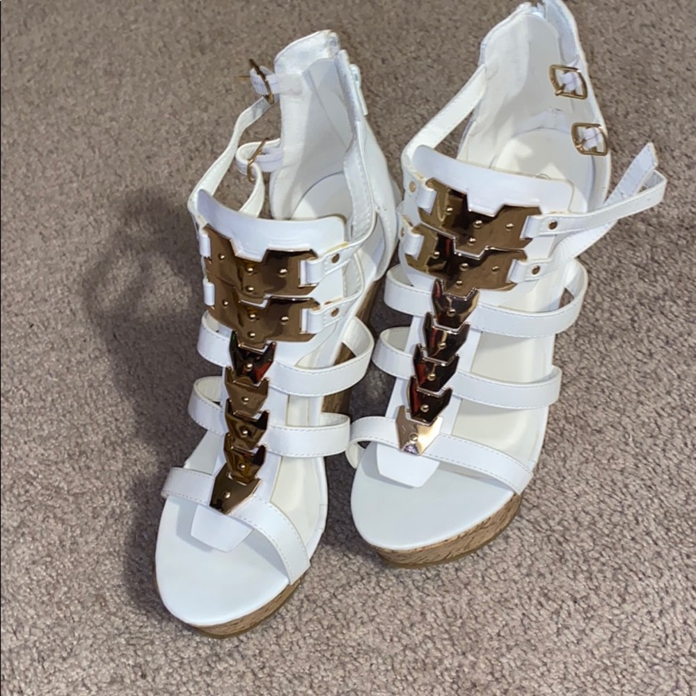 Wedge heels